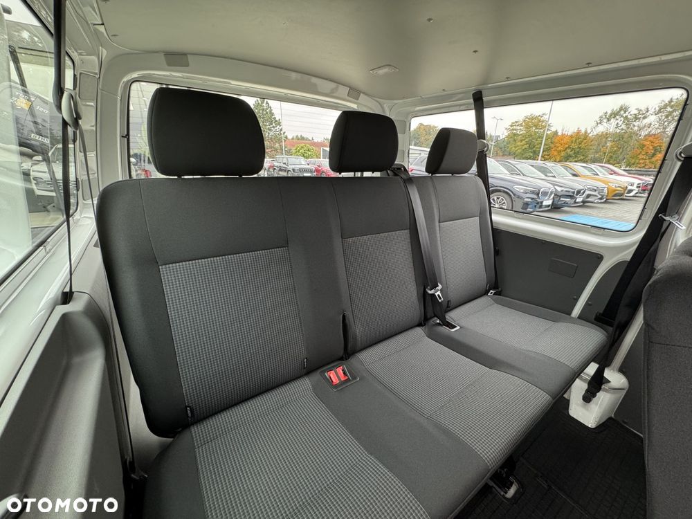 Volkswagen Transporter - 16