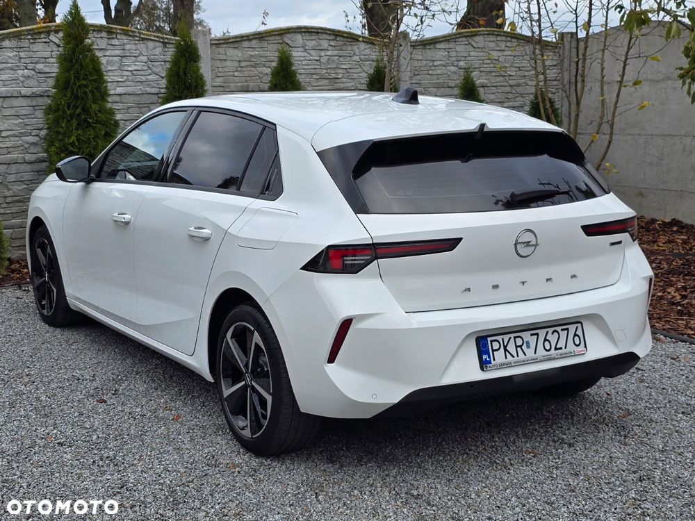 Opel Astra - 4