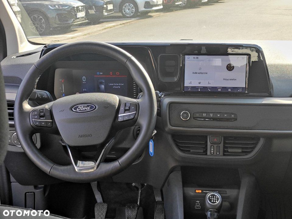 Ford Tourneo Courier - 15