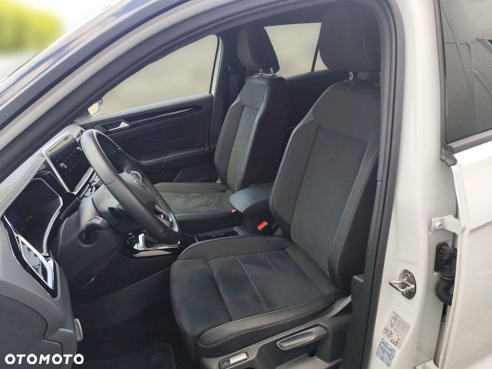 Volkswagen T-Roc - 12