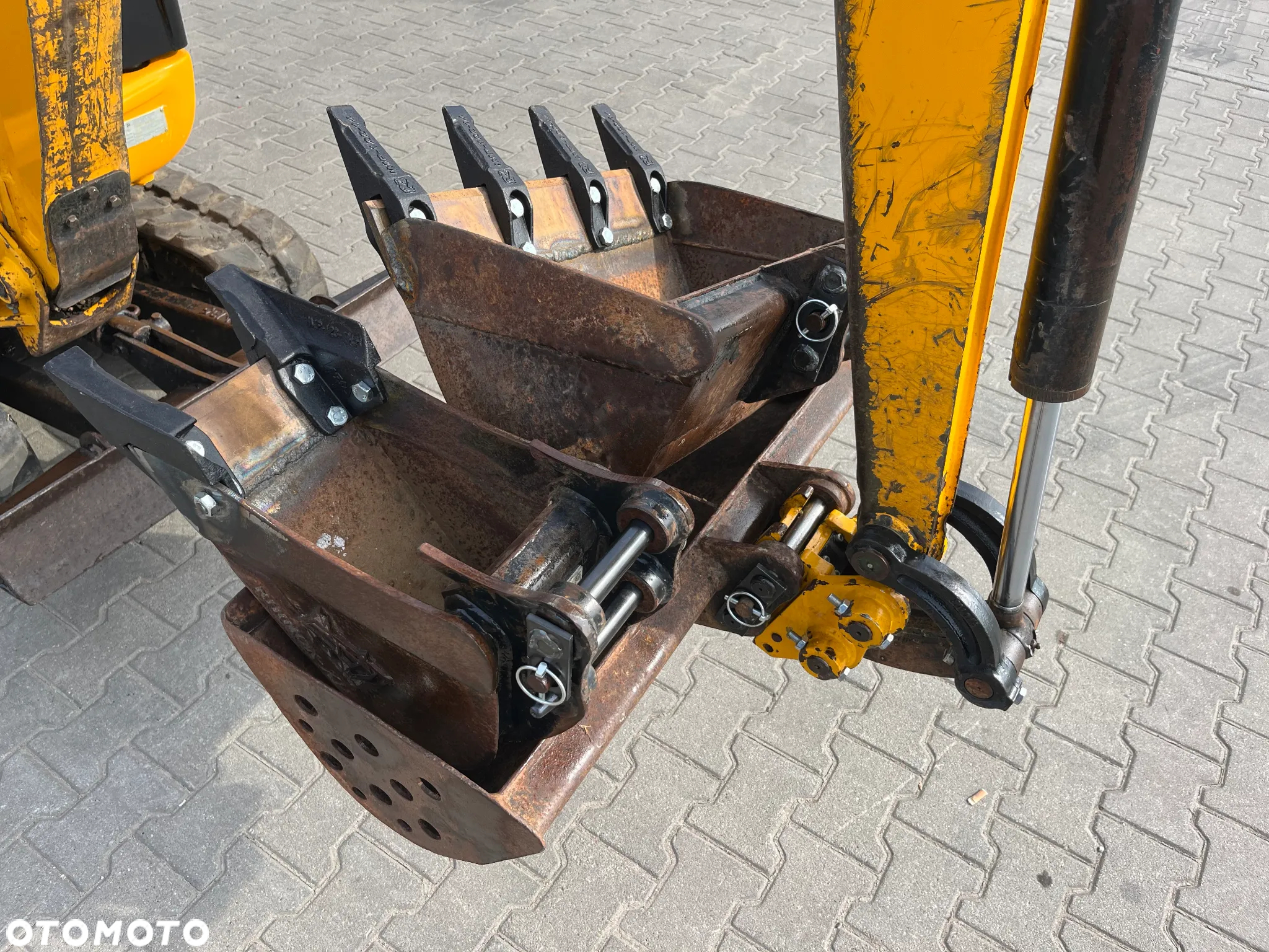 JCB 8016 CTS - 11
