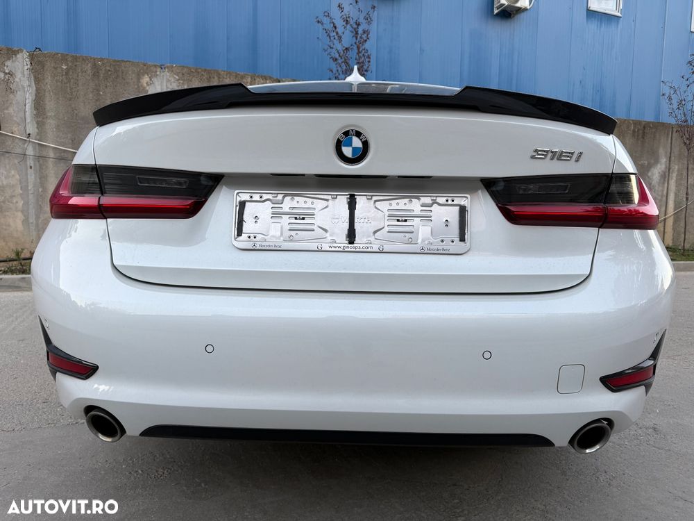 BMW Seria 3 318i Aut. M Sport - 14