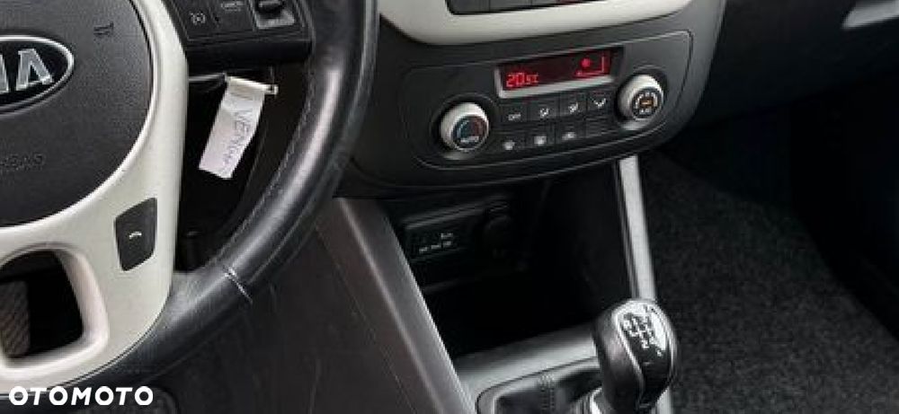 Kia Venga 1.6 CVVT Dream-Team Edition - 21