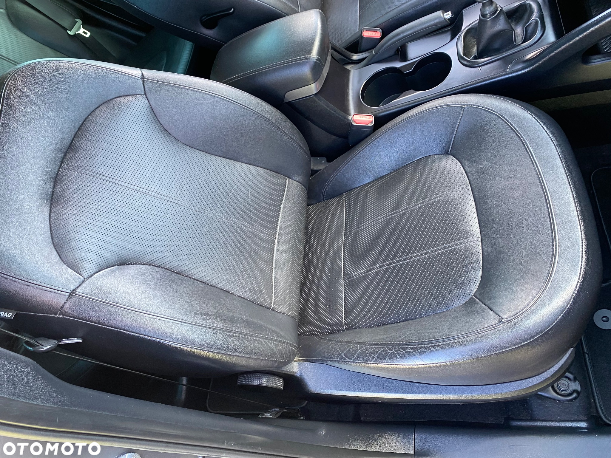 Hyundai ix35 2.0 CRDi 4WD Premium - 16