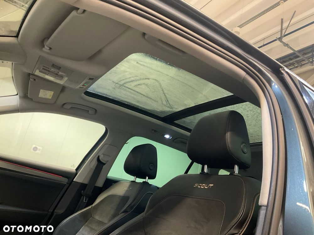 Skoda Superb 2.0 TDI SCR 4x4 Scout DSG - 27