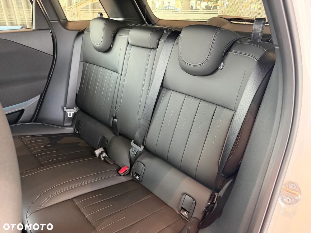 MINI Aceman SE John Cooper Works Trim - 16