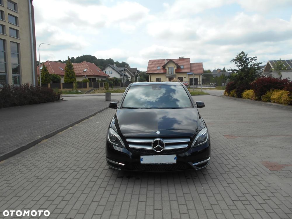 Mercedes-Benz Klasa B 180 BlueEFFICIENCY EDITION 1 - 3