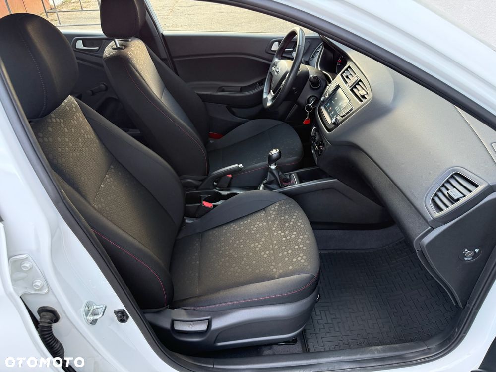 Hyundai i20 1.2 Comfort - 8