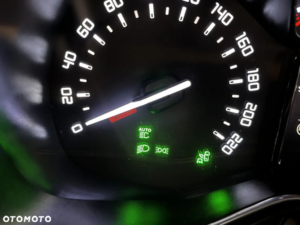 Citroën C3 1.2 PureTech Shine EAT6 - 14