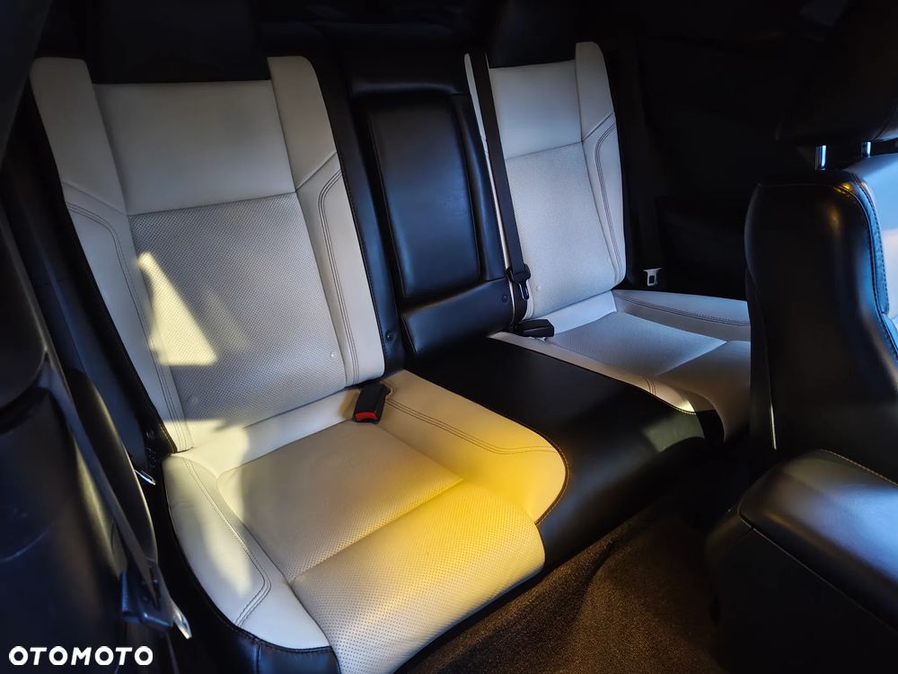 Dodge Challenger - 24