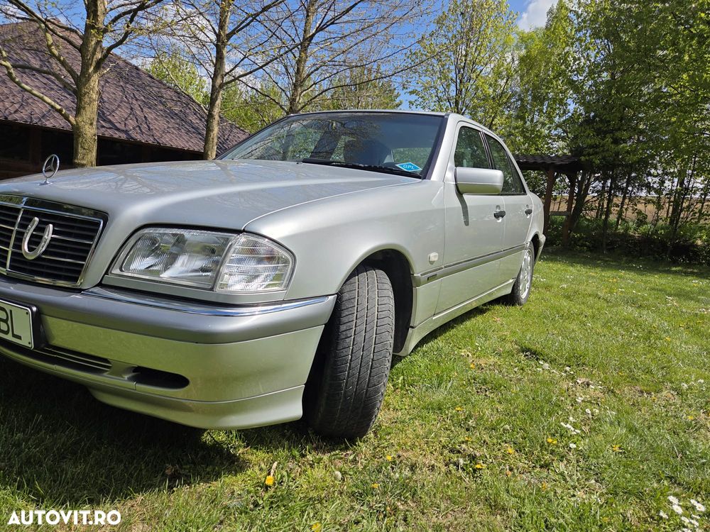 Mercedes-Benz C - 4