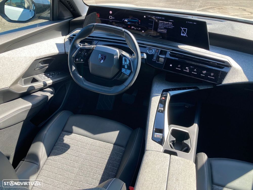 Peugeot 3008 1.2 Hybrid Allure e-DCS6 - 22
