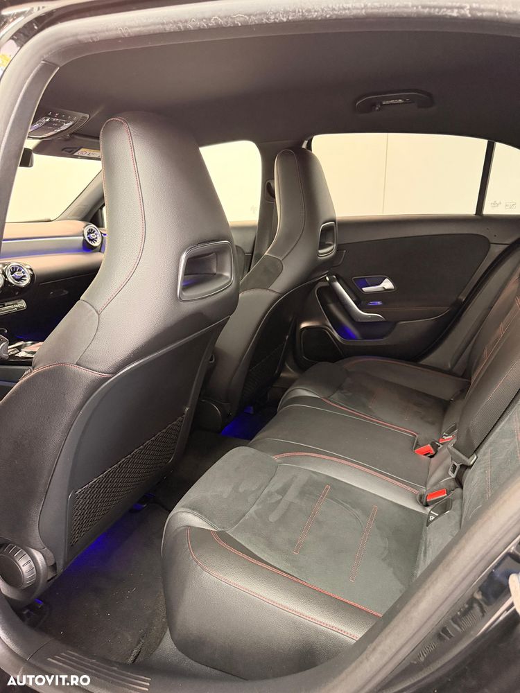 Mercedes-Benz A 180 d 7G-DCT AMG Line - 23