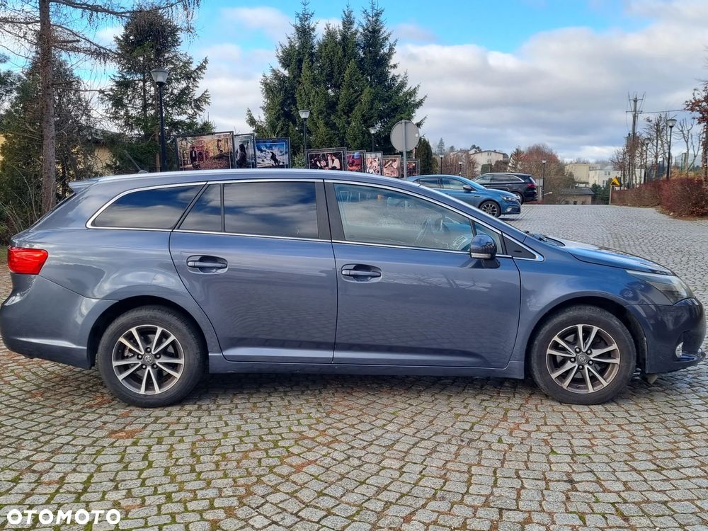 Toyota Avensis 2.0 D-4D Active - 7