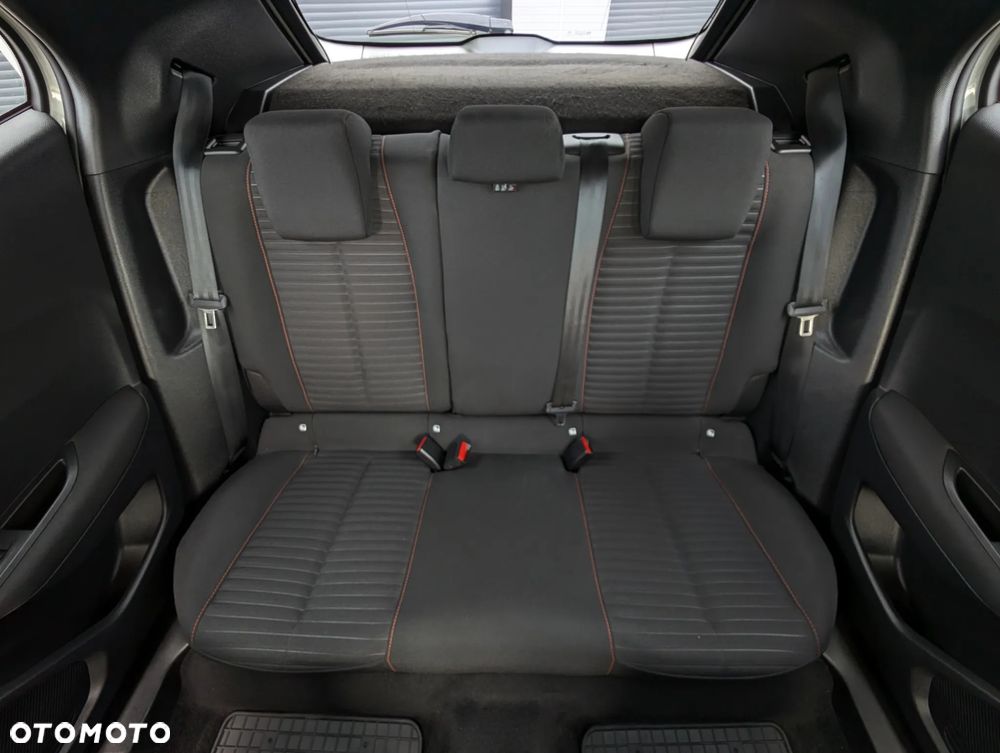 Peugeot 2008 PureTech 130 Active - 33