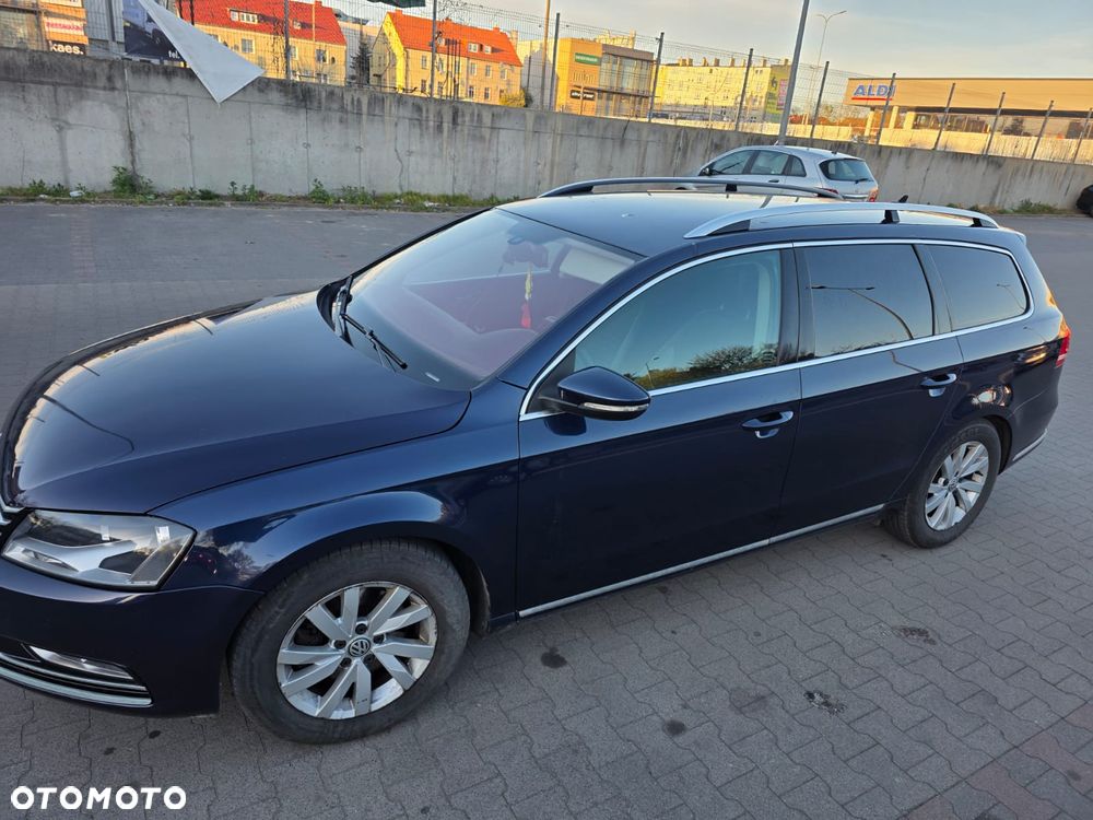 Volkswagen Passat - 8