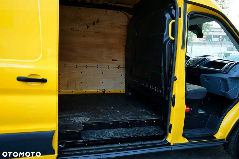 Ford Transit - 17