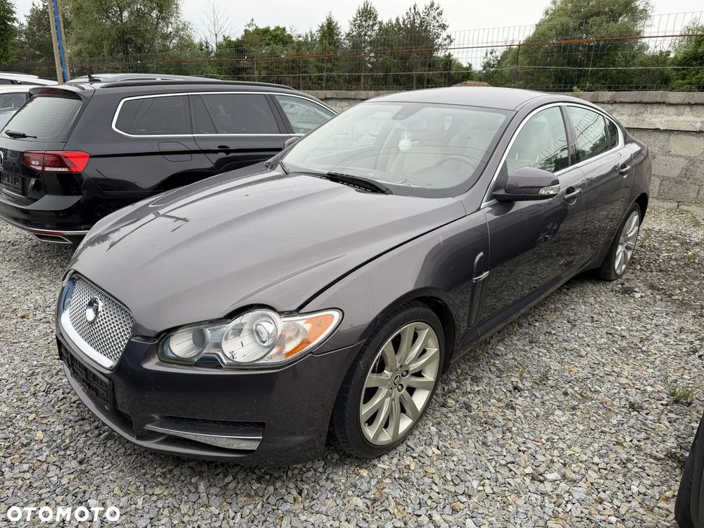 Jaguar XF 2.7 V6 D Premium Luxury - 1