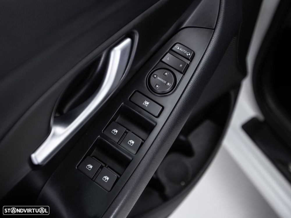 Hyundai i30 SW - 13