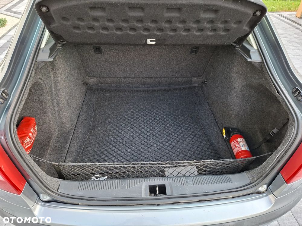Skoda Octavia 1.6 Tour - 9