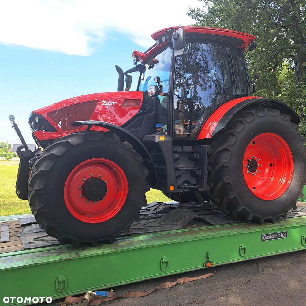 Zetor Seria 6 170 silnik Deutz AG Skrzynia ZF 54+27 biegów . 6 biegów pod obciążeniem - 3