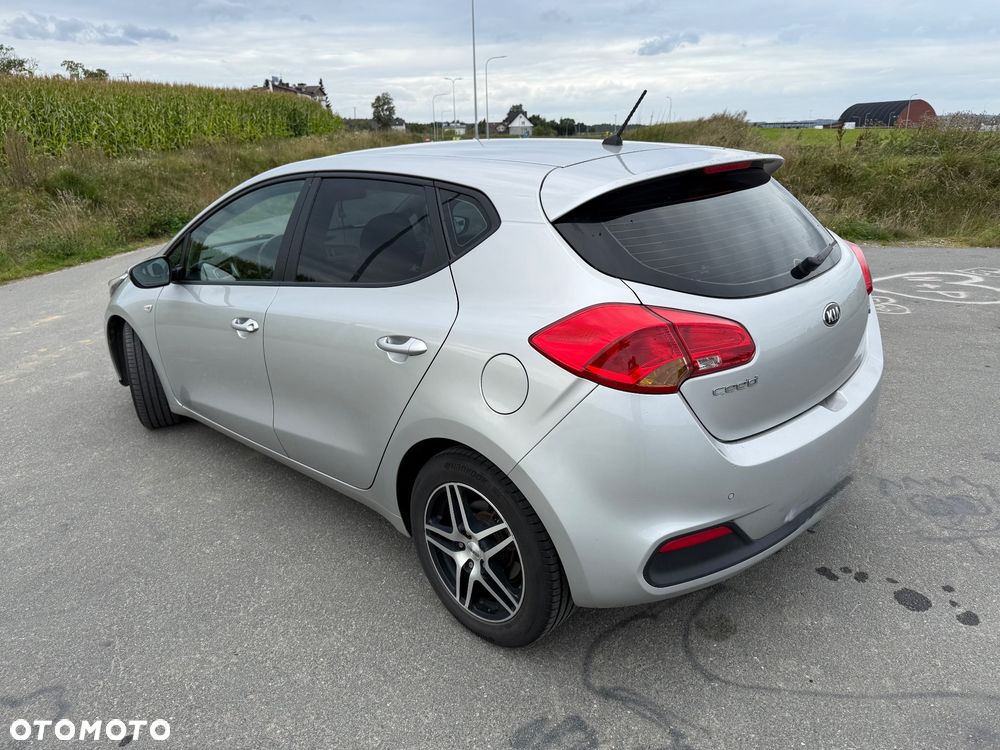 Kia Ceed 1.6 CRDi M - 7
