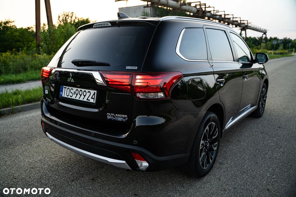 Mitsubishi Outlander - 9
