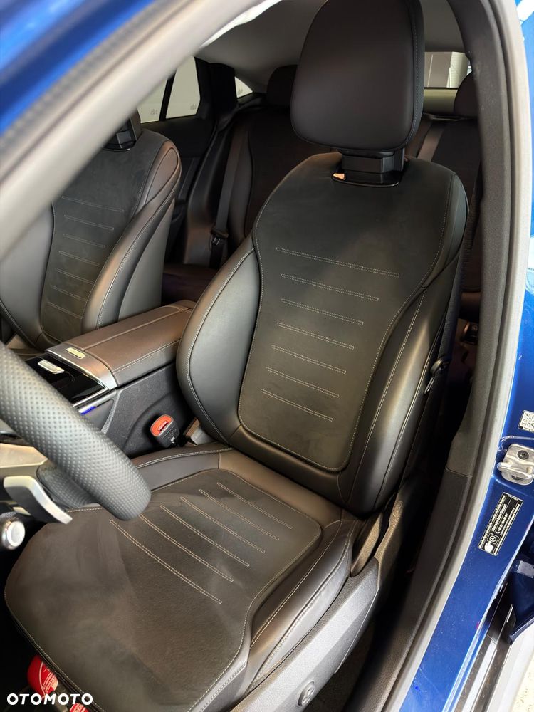 Mercedes-Benz GLC - 10