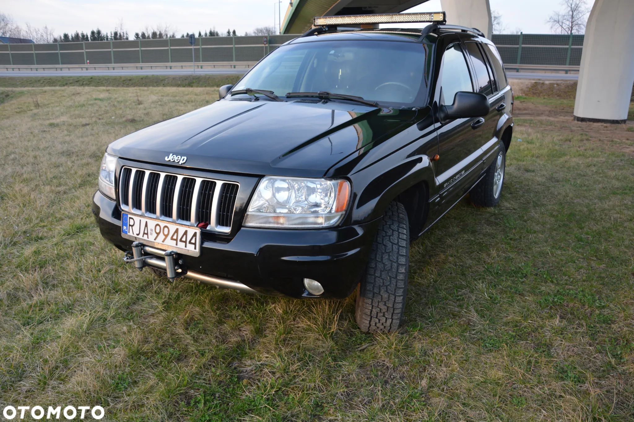 Jeep Grand Cherokee - 1