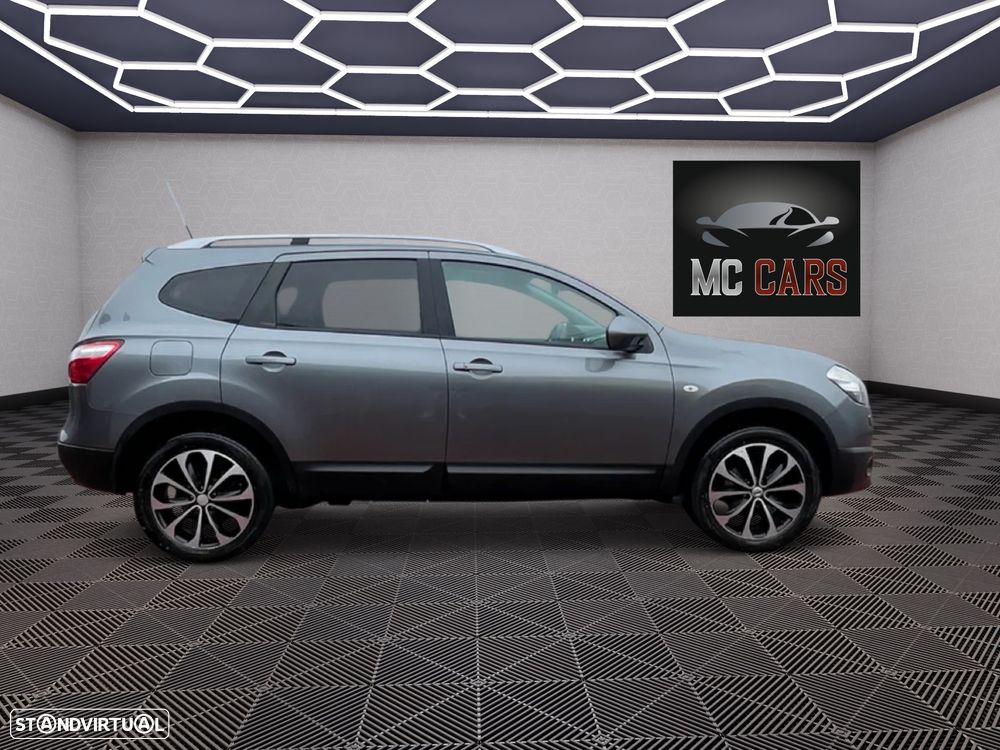 Nissan Qashqai +2 1.5 dCi Tekna Premium 18 360 - 4