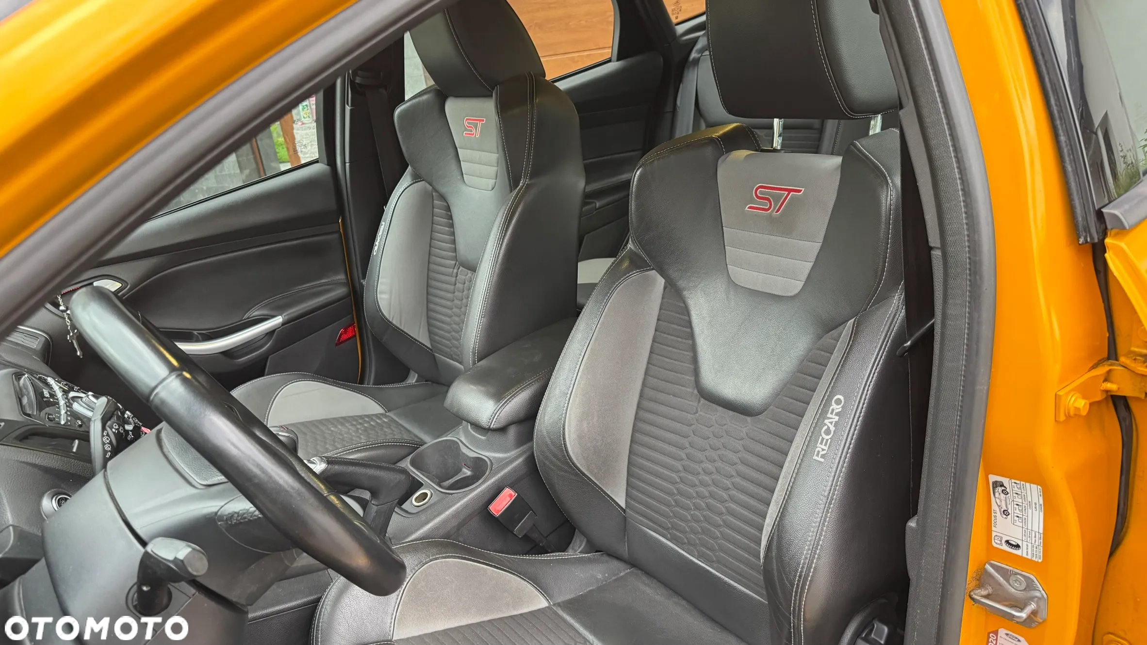 Ford Focus 2.0 EcoBoost ST - 10