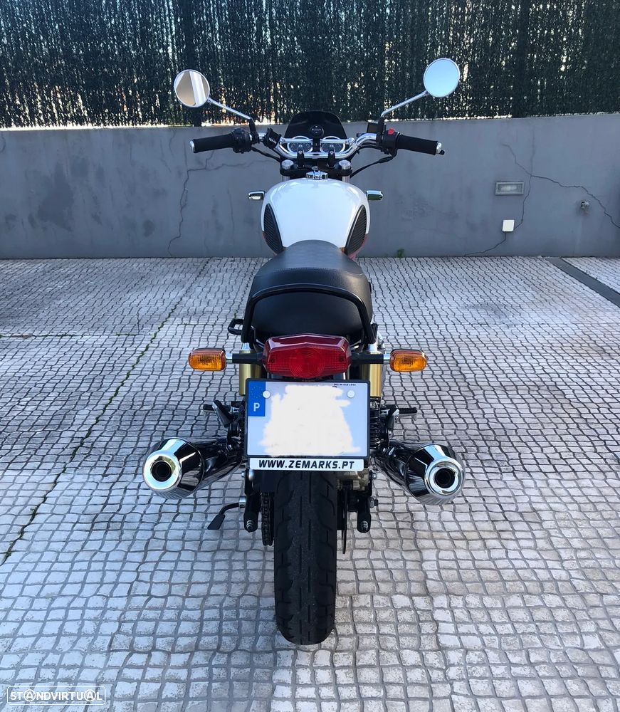Royal Enfield Interceptor 650 - 14