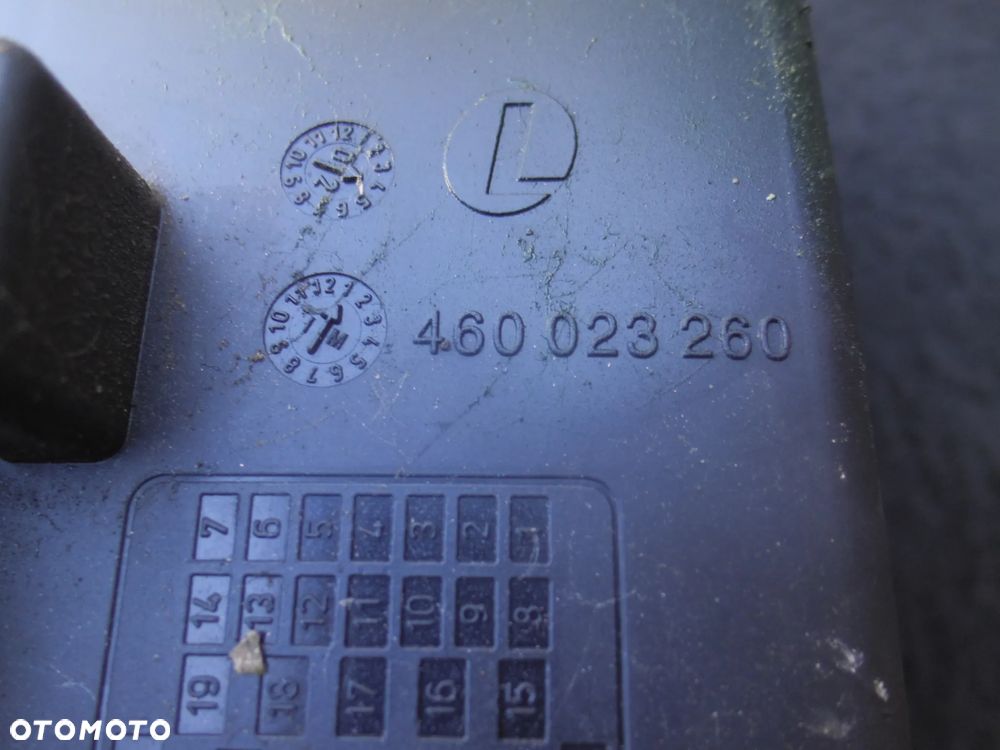 OPEL VECTRA C SKRZYNKA BEZPIECZNIKÓW 13112918 519038004 - 3