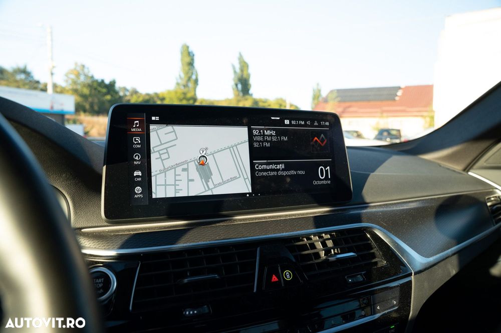 BMW Seria 5 520d xDrive AT MHEV - 11