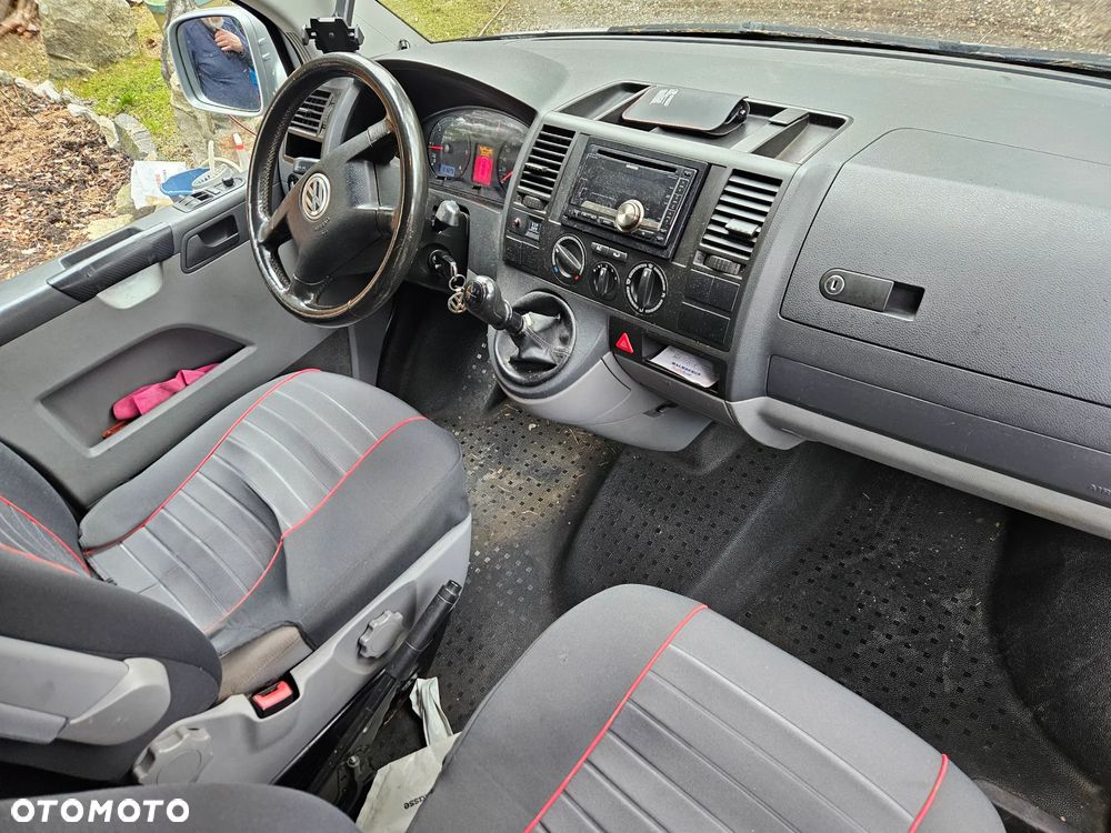 Volkswagen Transporter T5 - 2