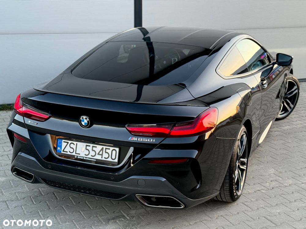 BMW Seria 8 - 16