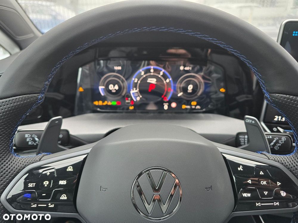 Volkswagen Golf - 16