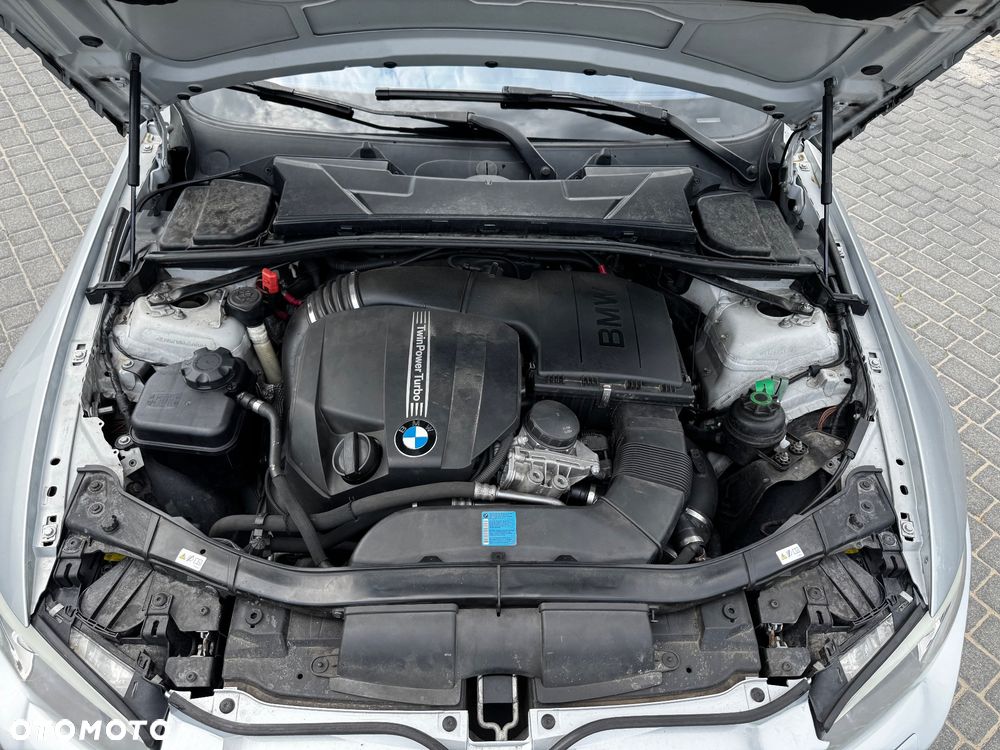 BMW Seria 3 335i M Sport Edition - 22