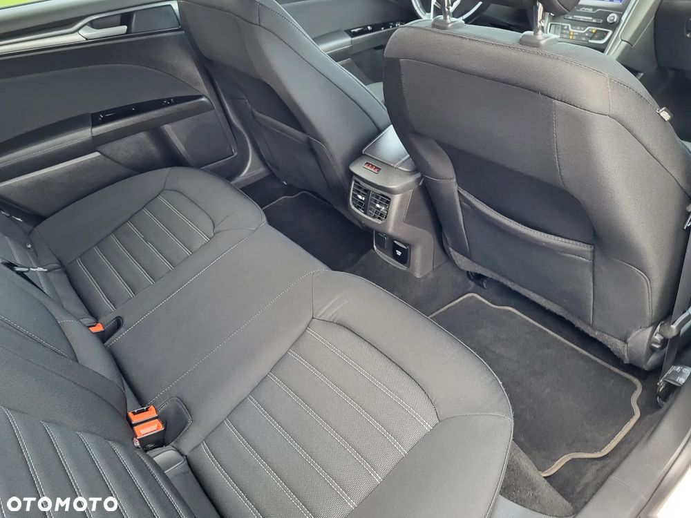 Ford Mondeo Turnier 2.0 EcoBlue Titanium - 20