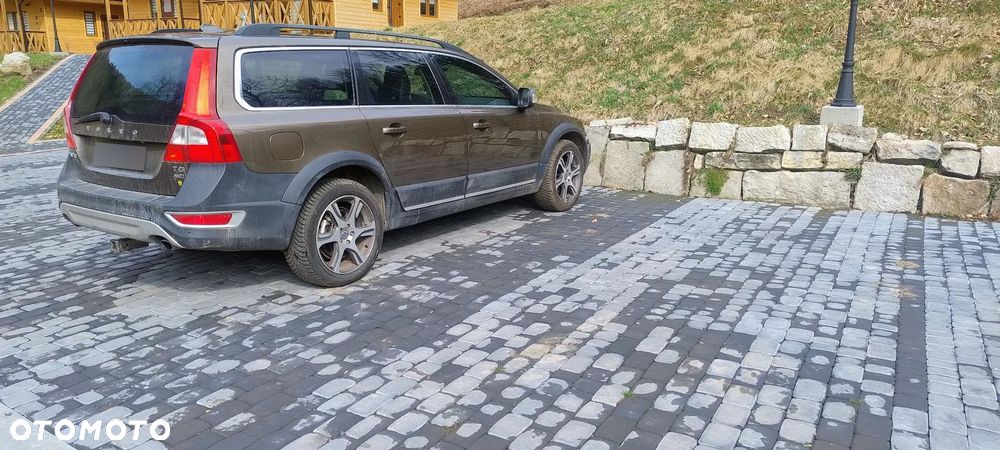 Volvo XC 70 - 4