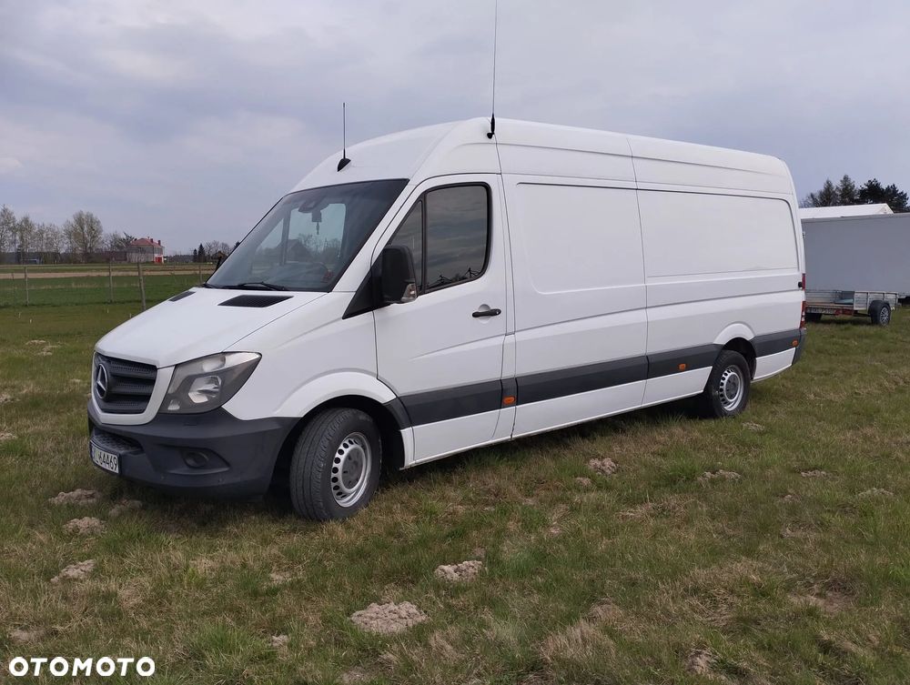 Mercedes-Benz Sprinter - 2