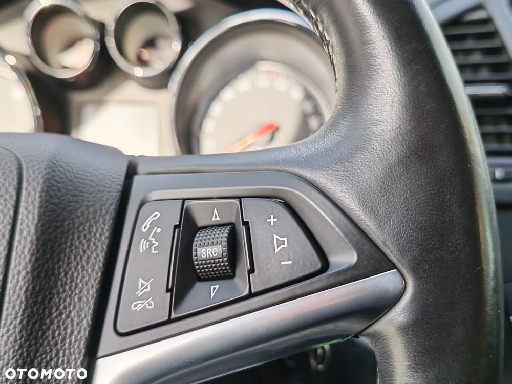 Opel Insignia 2.0 CDTI Cosmo - 25