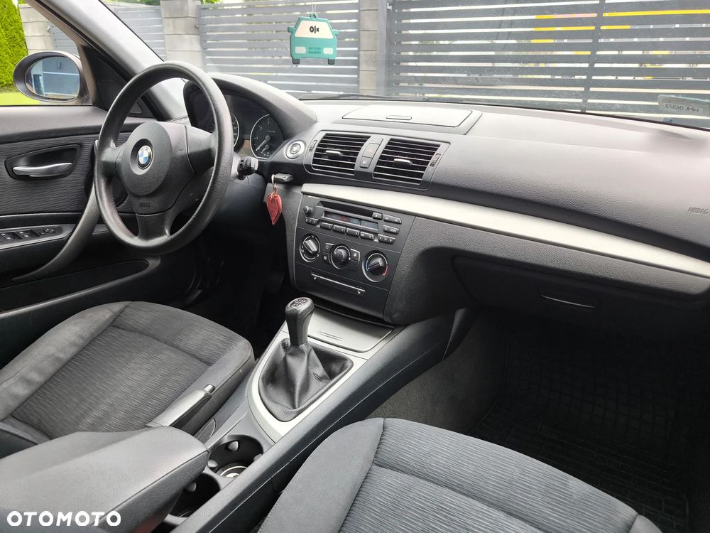 BMW Seria 1 - 11