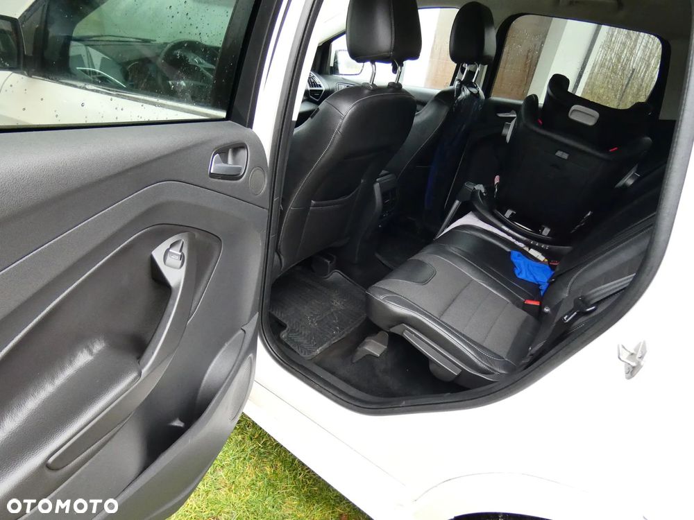 Ford Kuga 2.0 TDCi Individual MPS6 - 20