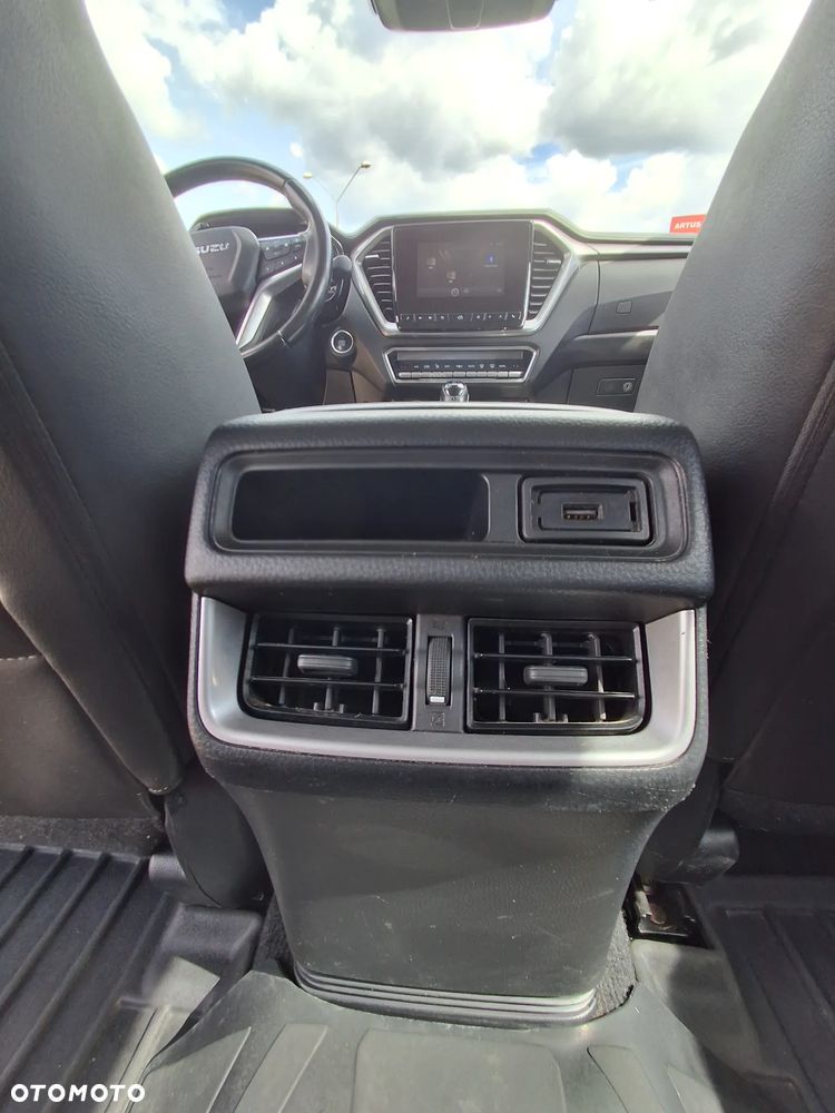 Isuzu D-Max 1.9 DC LS+ Prime - 22