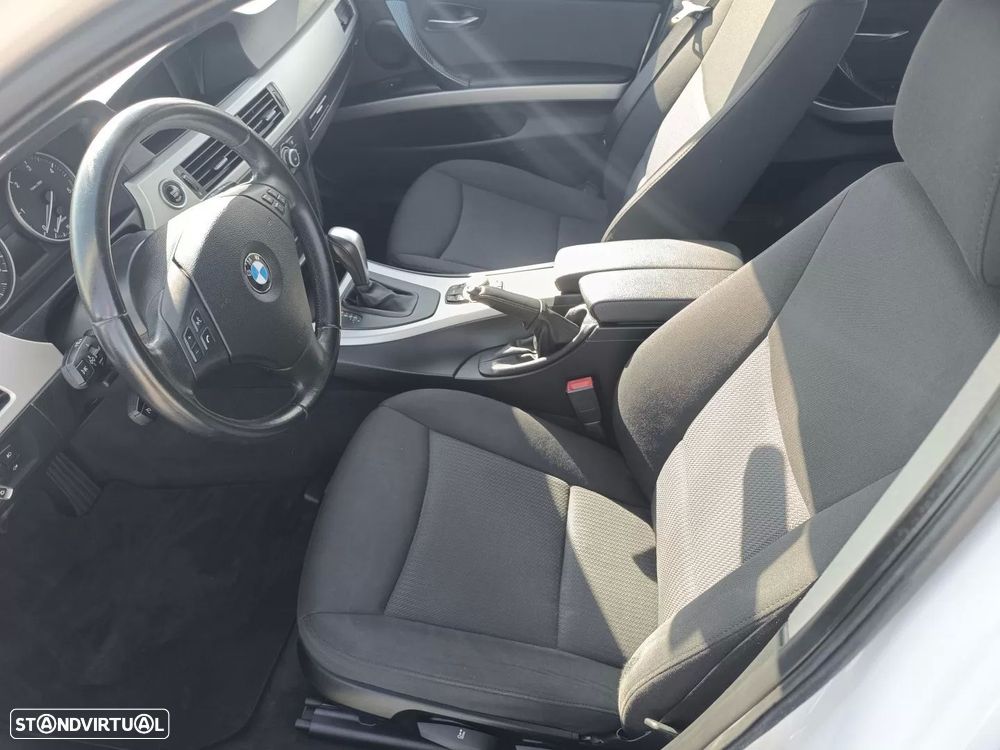 BMW 320 - 23
