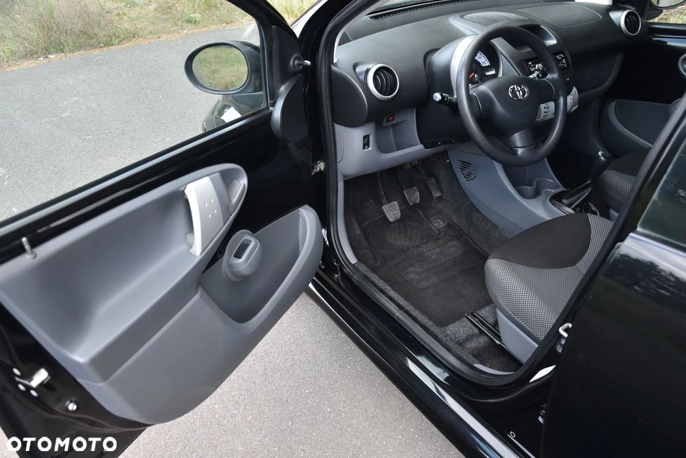 Toyota Aygo 1.0 VVT-i Luna EU5 - 26