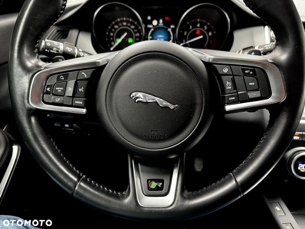 Jaguar E-Pace 2.0 P200 mHEV AWD R-Dynamic S - 20