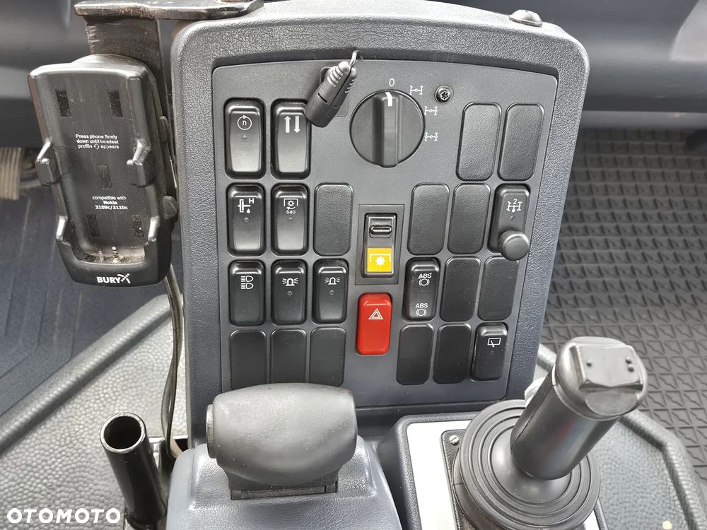 Unimog U300 4X4 - 7