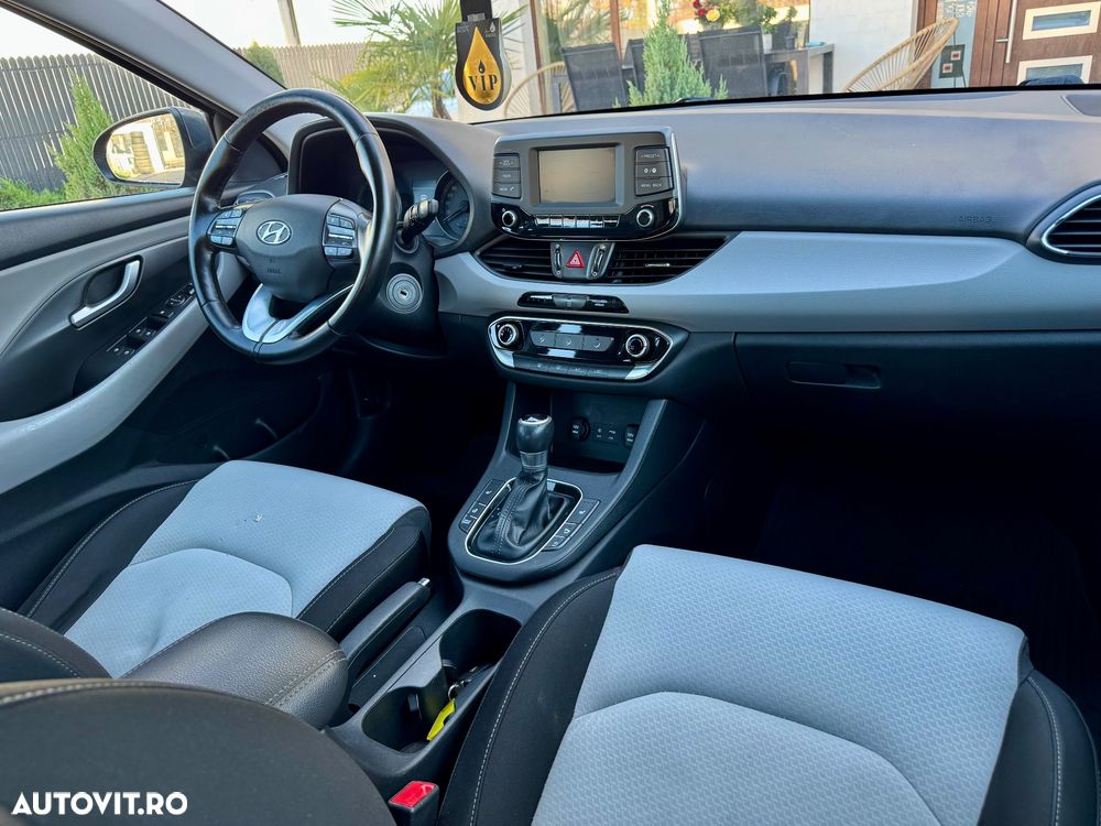 Hyundai i30 1.6 CRDI DCT Passion Plus - 23